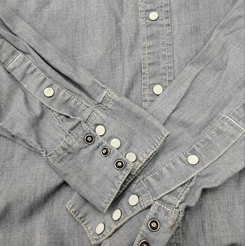 True Religion denim snap shirt. - Picture 5 of 10